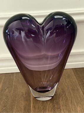Jaroslav Svoboda, Karlov, Cezech Republic, Purple Heart Glass vase